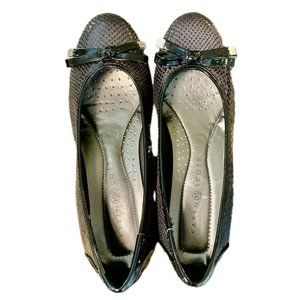 NWOT Karen Scott Black Wedge Shoes